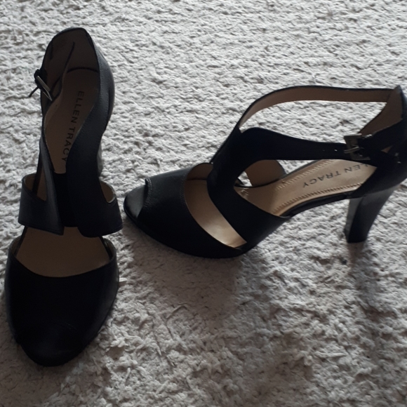 High heels shoes - Picture 2 of 2